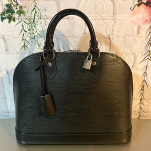 🖤 Louis Vuitton Alma PM – Black Epi Leather 🖤